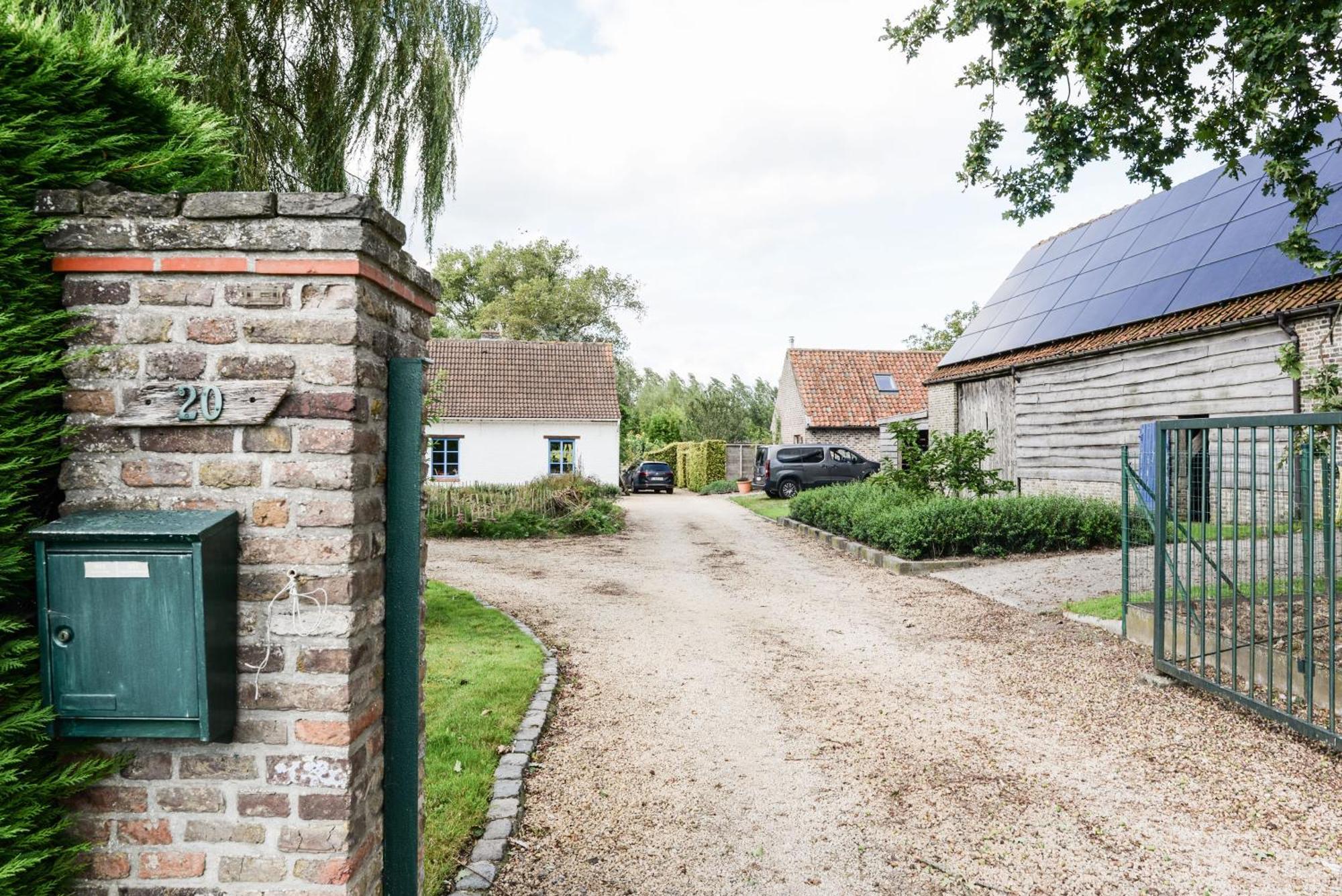 Finca Feliz With Private Jacuzzi & Sauna Oostkamp Bagian luar foto