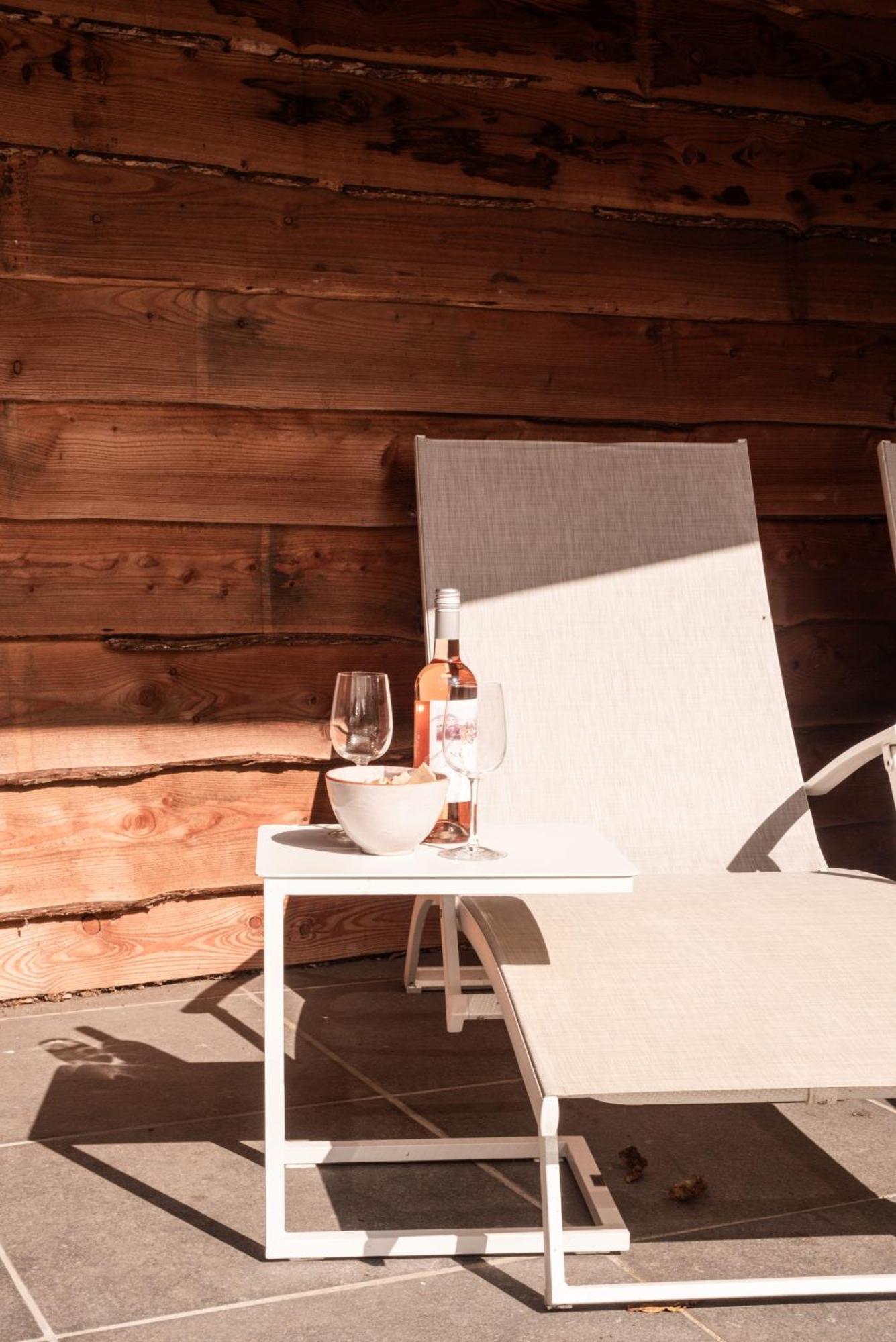 Finca Feliz With Private Jacuzzi & Sauna Oostkamp Bagian luar foto