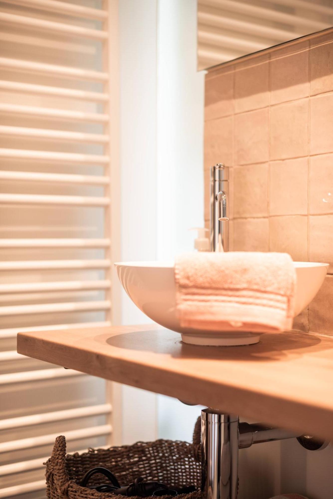 Finca Feliz With Private Jacuzzi & Sauna Oostkamp Bagian luar foto