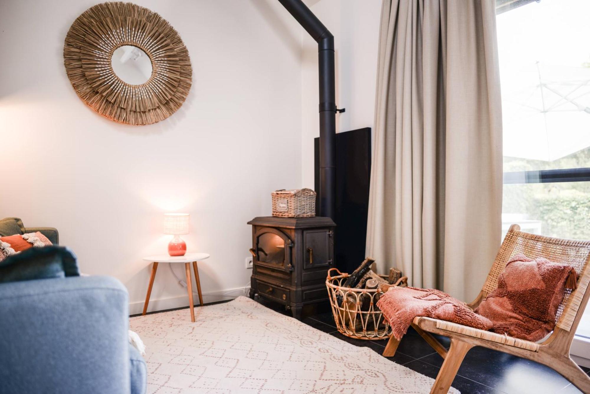 Finca Feliz With Private Jacuzzi & Sauna Oostkamp Bagian luar foto