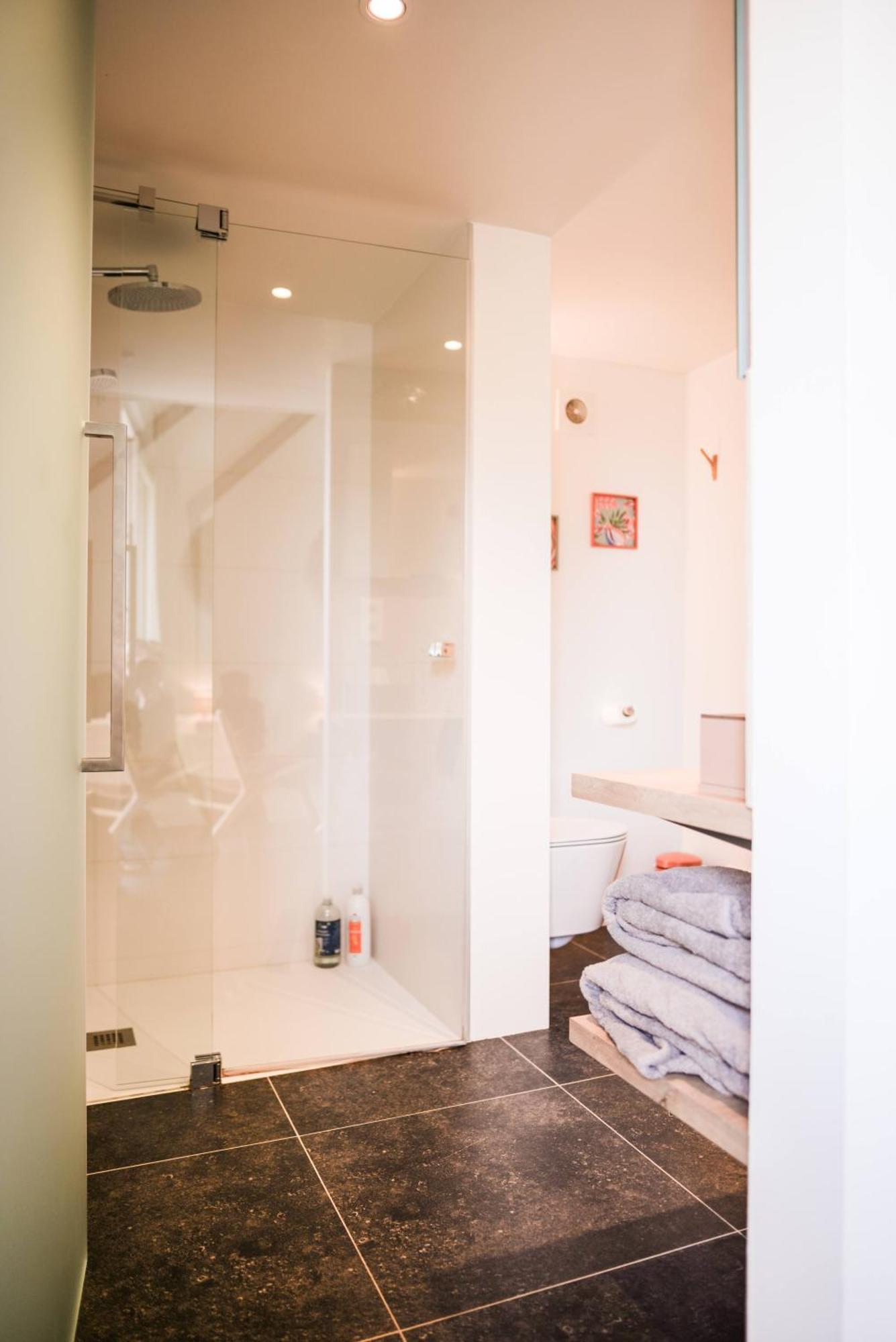 Finca Feliz With Private Jacuzzi & Sauna Oostkamp Bagian luar foto