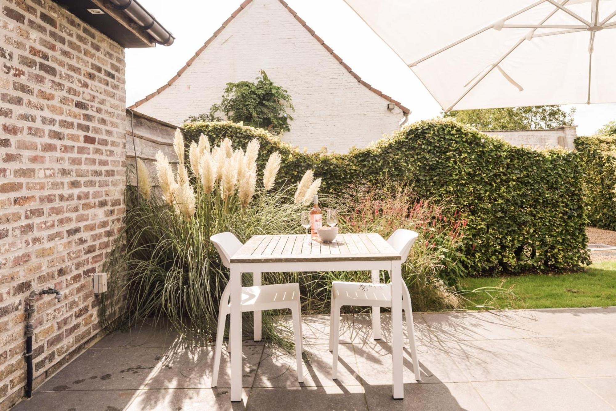 Finca Feliz With Private Jacuzzi & Sauna Oostkamp Bagian luar foto